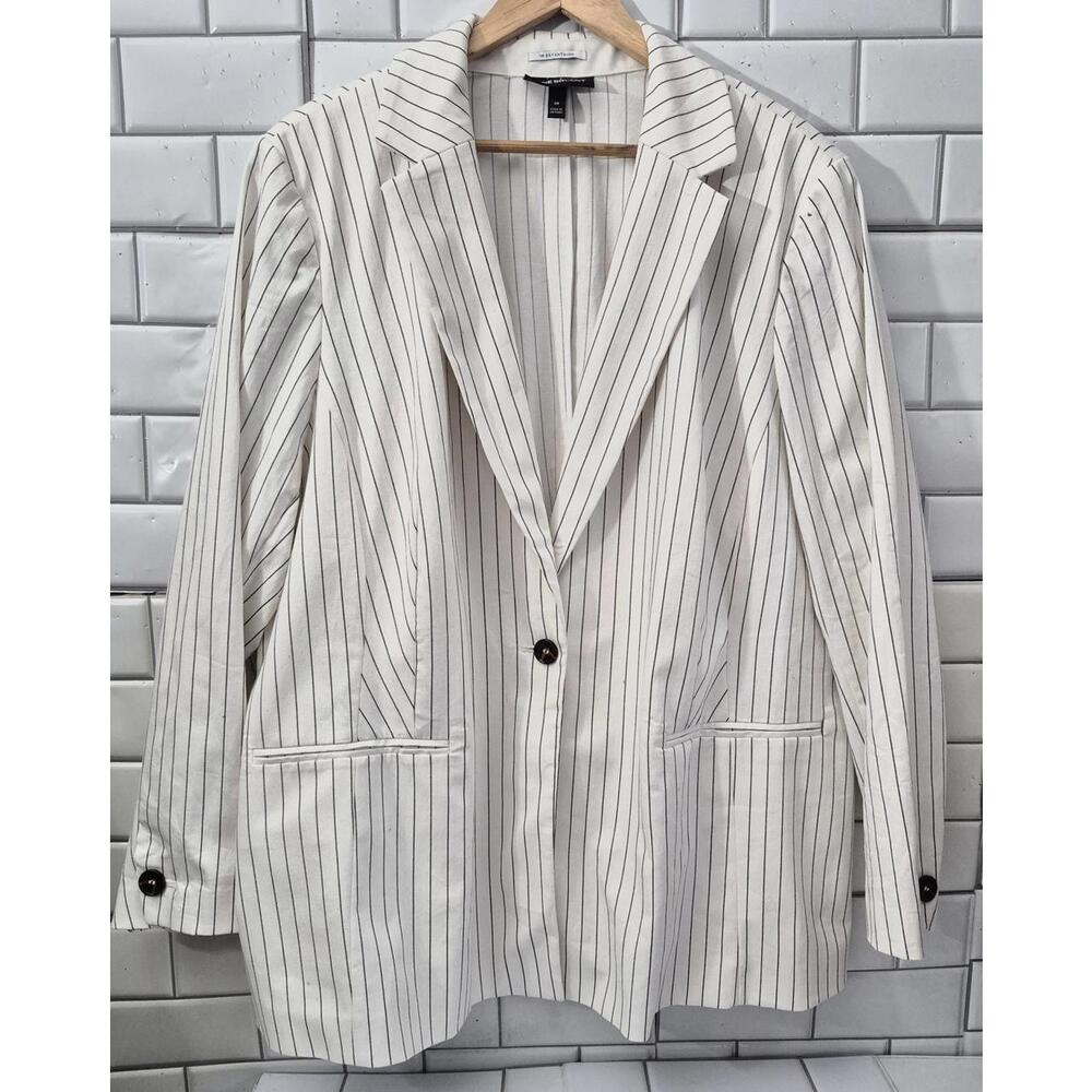Lane Bryant The Bryant Blazer Ladies White Black Pinstripe Blazer One